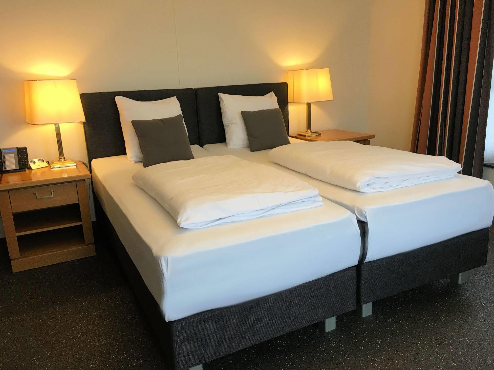 ס-חרבנמור Hotel Hof Van 'S Gravenmoer מראה חיצוני תמונה